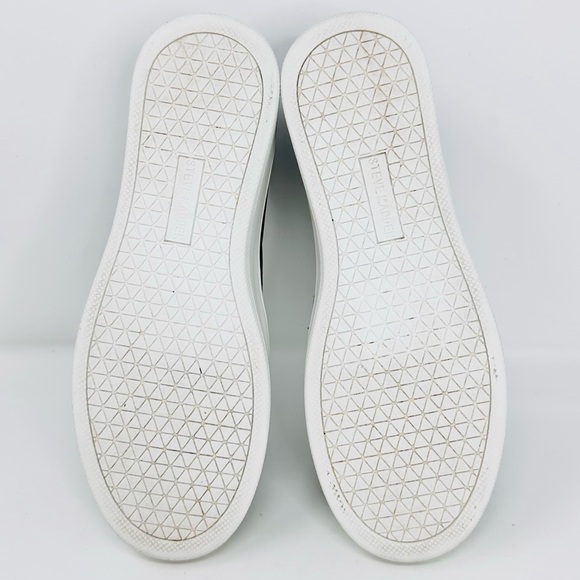 Steve Madden Zayna Green Camo Platform Sneaker - Picture 11 of 12